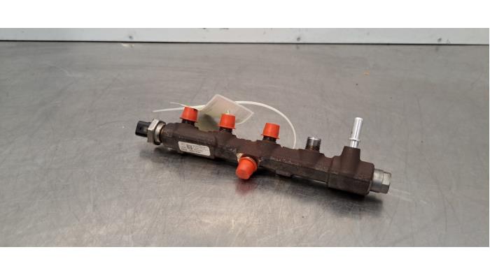 Fuel injector nozzle Peugeot Partner