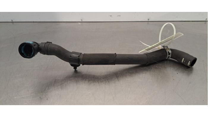 Tuyau radiateur Landrover Range Rover Sport Tuyau radiateur Landrover Range Rover Sport