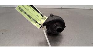 Gebruikte Extra waterpomp Landrover Range Rover Sport (LW) 5.0 V8 32V SVR Prijs € 102,85 Inclusief btw aangeboden door Autohandel Didier