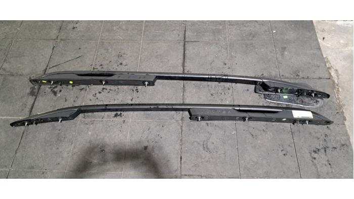 Kit rails de toit Dacia Duster Kit rails de toit Dacia Duster