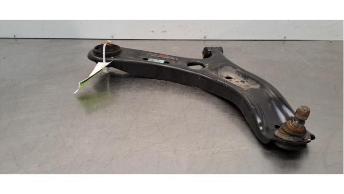 Front wishbone, right Kia Rio
