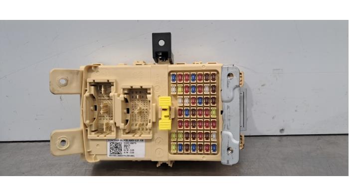 Boîte à fusibles Kia Rio