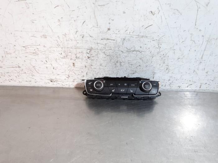 Air conditioning control panel BMW 2-Serie