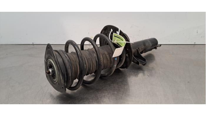 Fronts shock absorber, left Renault Megane E-Tech