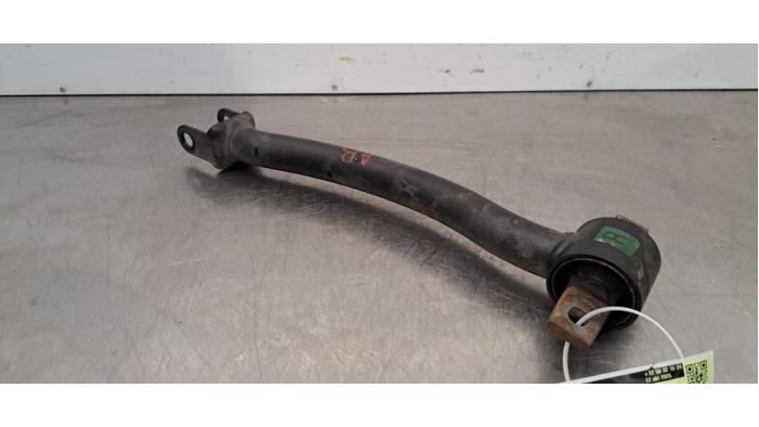 Draagarm rechts-achter Renault Megane E-Tech Draagarm rechts-achter Renault Megane E-Tech