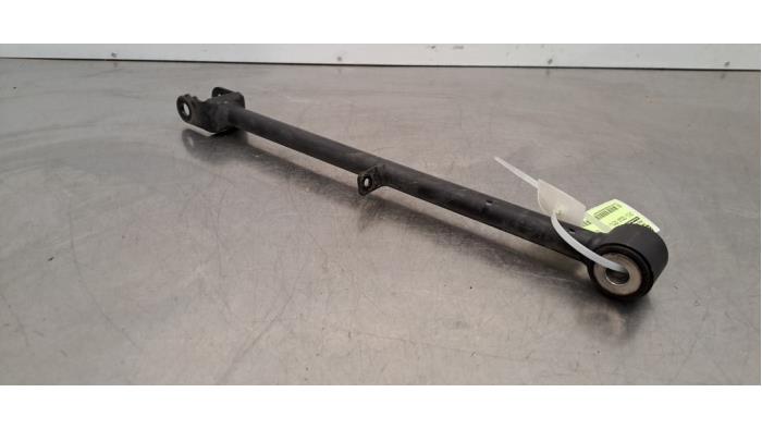 Draagarm rechts-achter Renault Megane E-Tech Draagarm rechts-achter Renault Megane E-Tech