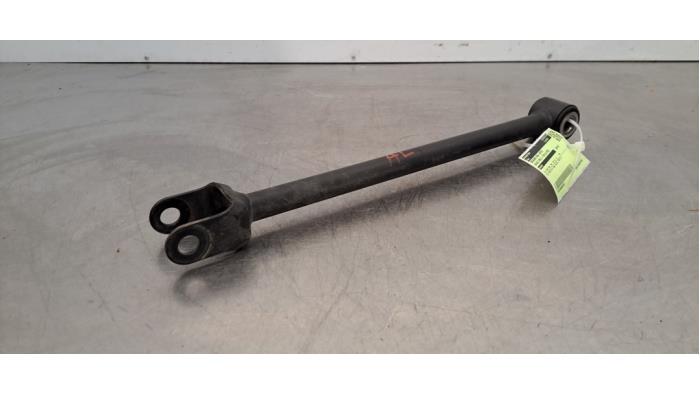 Draagarm links-achter Renault Megane E-Tech Draagarm links-achter Renault Megane E-Tech
