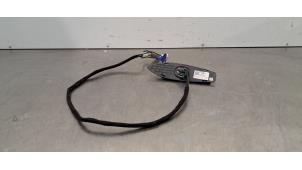 Gebruikte Antenne Renault Megane E-Tech (RCB) 60 kWh Prijs € 133,10 Inclusief btw aangeboden door Autohandel Didier