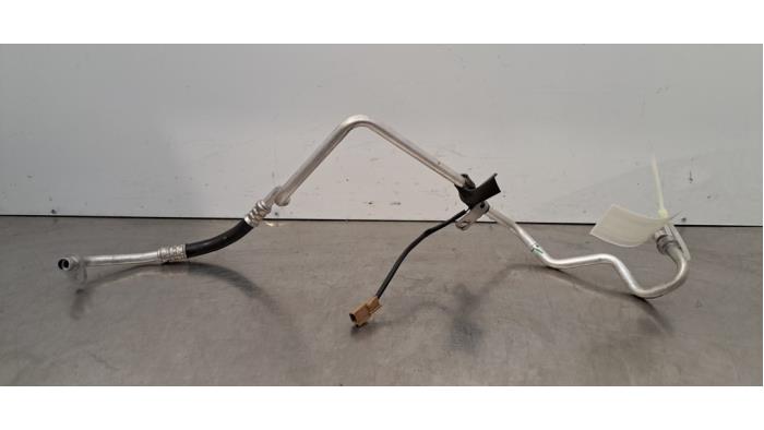 Tuyau clim Renault Megane E-Tech Tuyau clim Renault Megane E-Tech