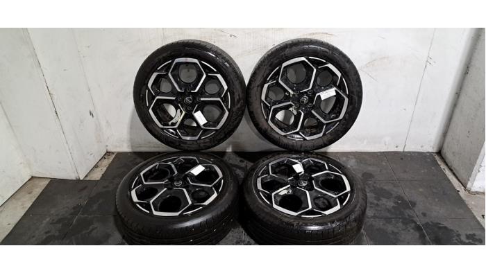 Velgen set + banden Citroen C3