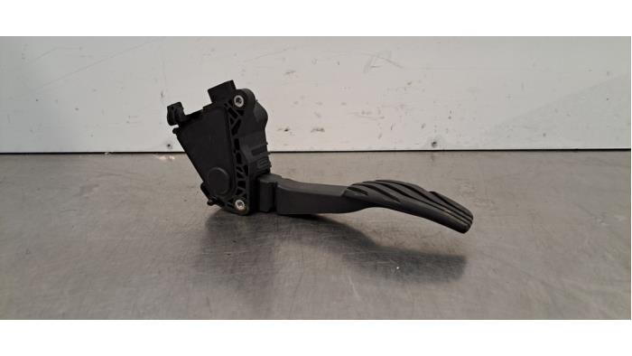 Pedal gazu Renault Megane E-Tech