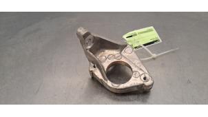 Gebruikte Cardan steun Peugeot 408 Prijs € 36,30 Inclusief btw aangeboden door Autohandel Didier