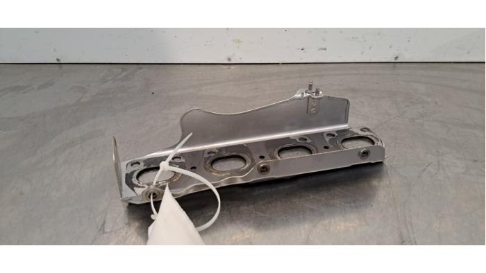 Abdeckplatte sonstige Peugeot 408 Abdeckplatte sonstige Peugeot 408