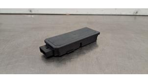 Gebruikte Module keyless vehicle BMW iX1 (U11) xDrive30 67 kWh Prijs € 30,25 Inclusief btw aangeboden door Autohandel Didier