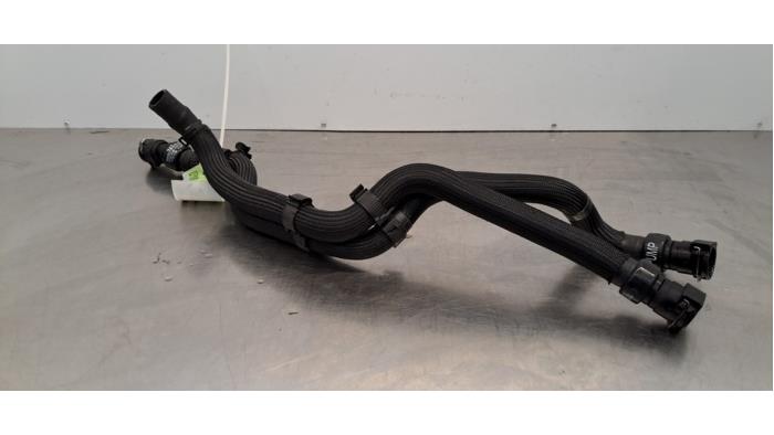 Tuyau radiateur Peugeot 408 Tuyau radiateur Peugeot 408