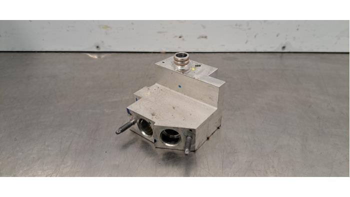 Tuyau clim Peugeot 408 Tuyau clim Peugeot 408