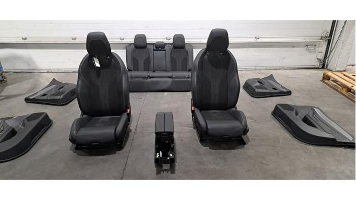 Bekleding Set (compleet) Peugeot 408 Bekleding Set (compleet) Peugeot 408
