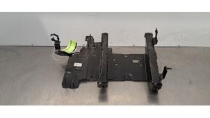 Gebruikte Steun (diversen) Peugeot 3008 III e-3008 210 73 kWh Prijs € 36,30 Inclusief btw aangeboden door Autohandel Didier