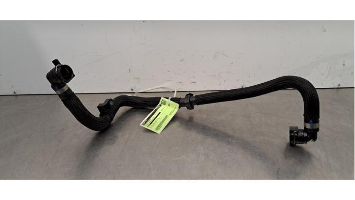 Radiator hose Peugeot 3008