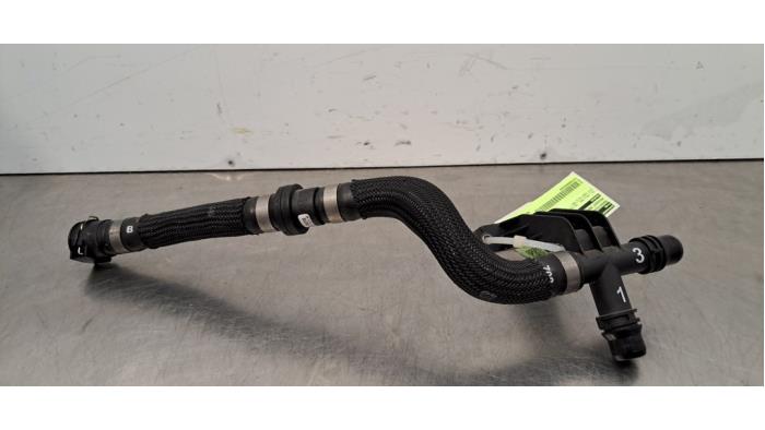 Radiator hose Peugeot 3008