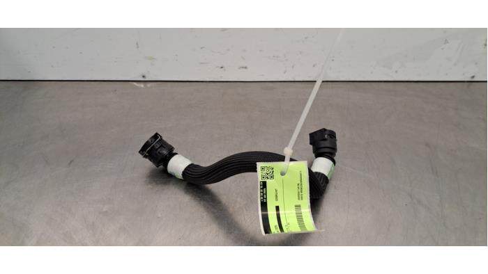 Radiator hose Peugeot 3008