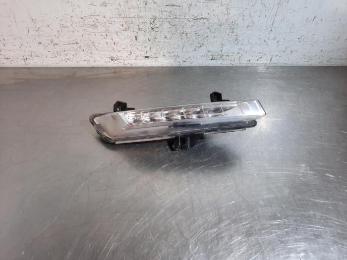 Veilleuse droite Renault Clio Veilleuse droite Renault Clio