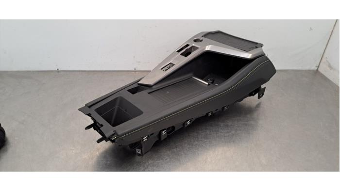 Middenconsoles Peugeot 408
