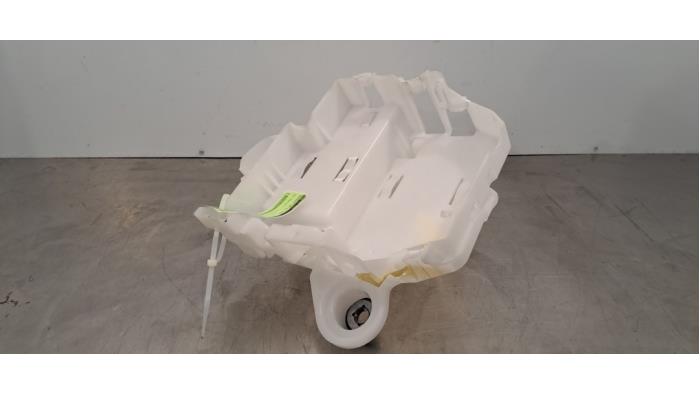 Boîte à fusibles Peugeot 408 Boîte à fusibles Peugeot 408