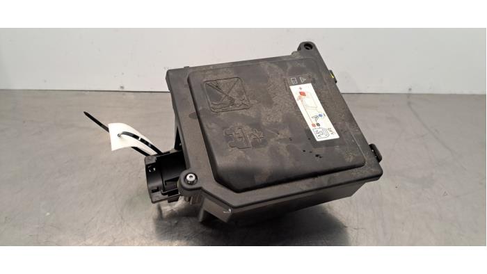 Boîte à fusibles Peugeot 3008 Boîte à fusibles Peugeot 3008