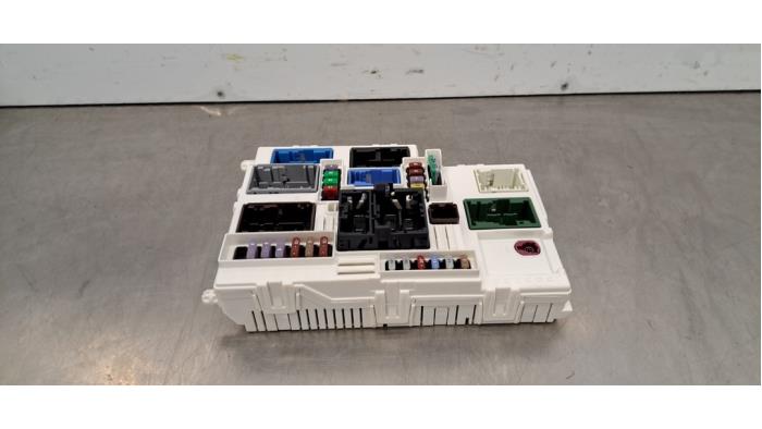 Boîte à fusibles Peugeot 3008 Boîte à fusibles Peugeot 3008