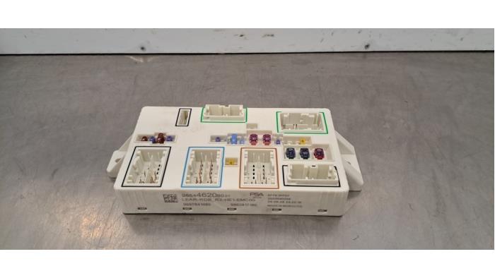 Boîte à fusibles Peugeot 3008 Boîte à fusibles Peugeot 3008