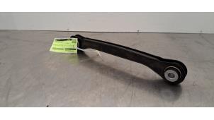 Gebruikte Triangel rechts-achter Peugeot 3008 III e-3008 210 73 kWh Prijs € 30,25 Inclusief btw aangeboden door Autohandel Didier