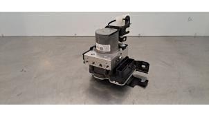 Gebruikte ABS Pomp Peugeot 3008 III e-3008 210 73 kWh Prijs € 532,40 Inclusief btw aangeboden door Autohandel Didier