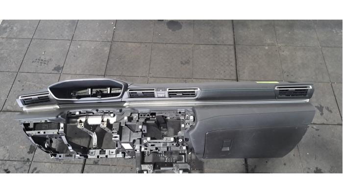 Dashboard Peugeot 508