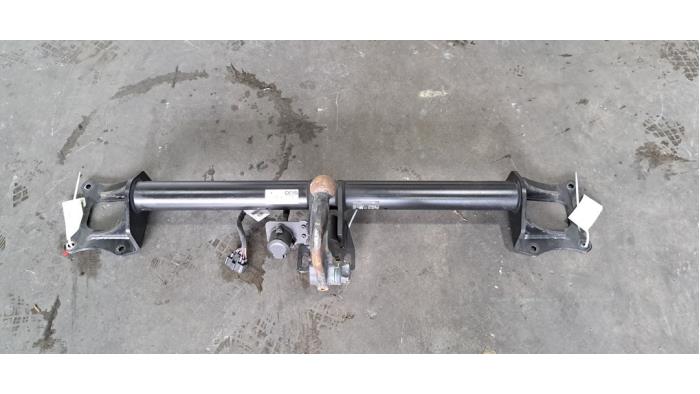 Crochet d'attelage Tesla Model X Crochet d'attelage Tesla Model X