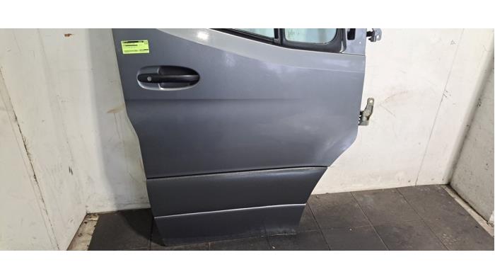 Portière 4portes avant droite Mercedes Sprinter Portière 4portes avant droite Mercedes Sprinter