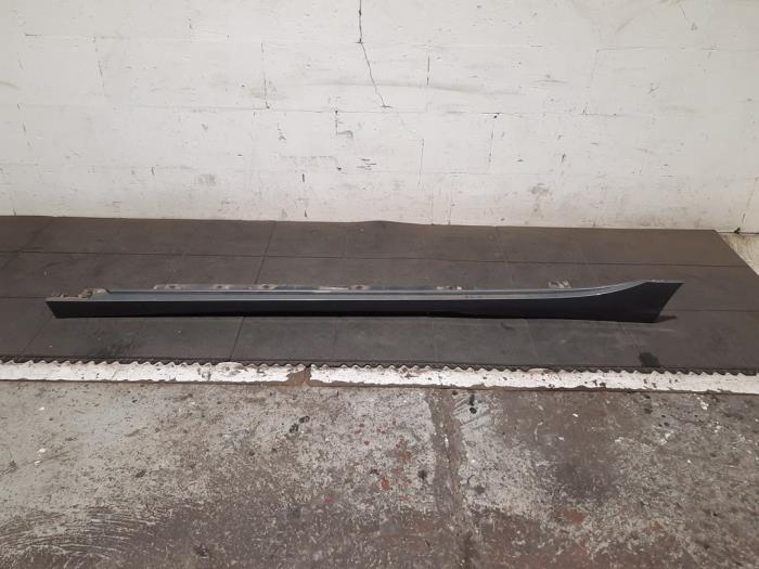 Zijskirt links BMW 1-Serie Zijskirt links BMW 1-Serie