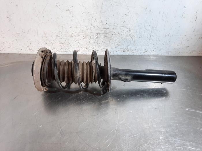 Front shock absorber, right BMW 1-Serie