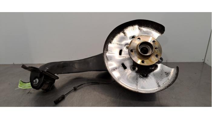 Fusee rechts-achter BMW 1-Serie