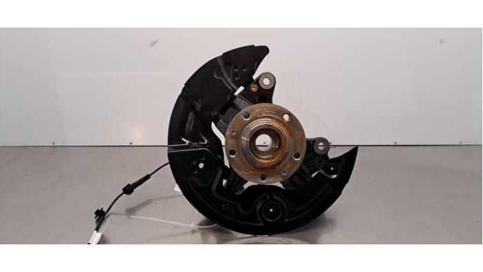 Fusee links-voor Peugeot 3008