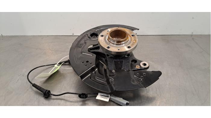 Fusee rechts-voor Peugeot 3008