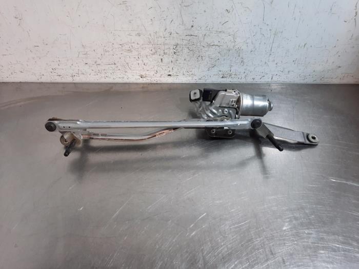 Wiper motor + mechanism BMW 1-Serie Wiper motor + mechanism BMW 1-Serie