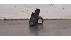 Gebruikte Airbag Sensor Peugeot 3008 III 1.2 12V Hybrid 136 Prijs € 30,25 Inclusief btw aangeboden door Autohandel Didier