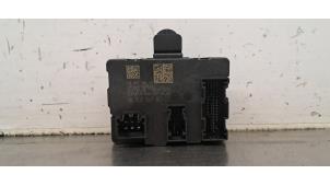 Gebruikte Centrale Deurvergrendelings Module Peugeot 3008 III 1.2 12V Hybrid 136 Prijs € 66,55 Inclusief btw aangeboden door Autohandel Didier