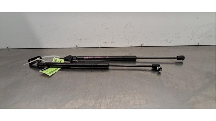 Set Gasdempers Achterklep Kia Stonic