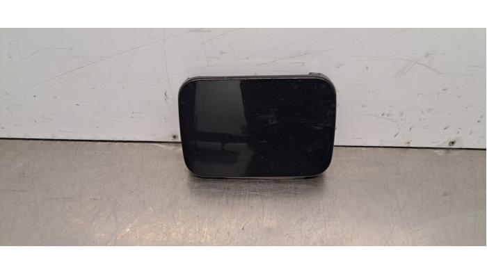 Divers en plastique Porsche Macan Divers en plastique Porsche Macan