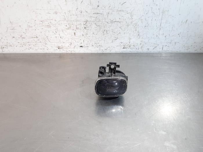 Feu antibrouillard avant droit Renault Megane Break Feu antibrouillard avant droit Renault Megane Break