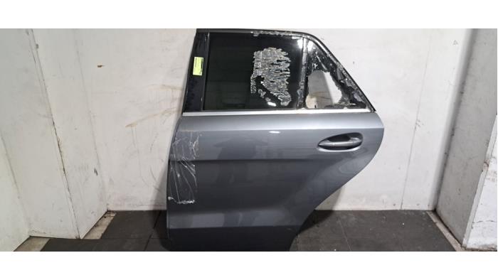 Portier 4Deurs links-achter Mercedes GLE Portier 4Deurs links-achter Mercedes GLE