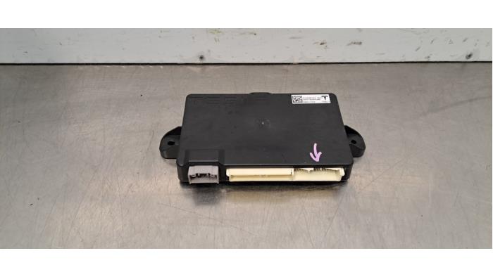 Centrale Deurvergrendelings Module Tesla Model X Centrale Deurvergrendelings Module Tesla Model X