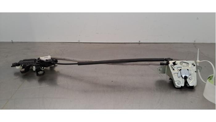 Tailgate lock stop Tesla Model X Tailgate lock stop Tesla Model X